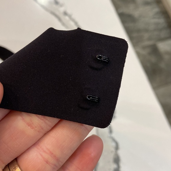 Lululemon Hold True Bra Black 36D Wireless Lightweight - Picture 10 of 11